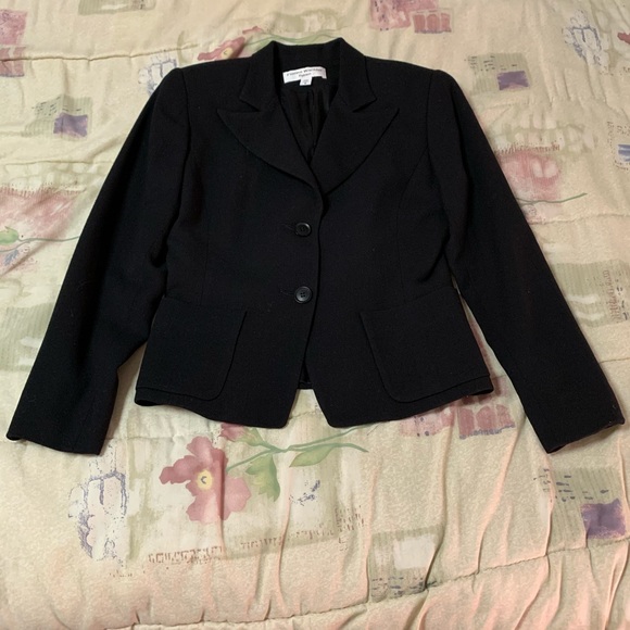 Florine Wachter Suit - Picture 3 of 7